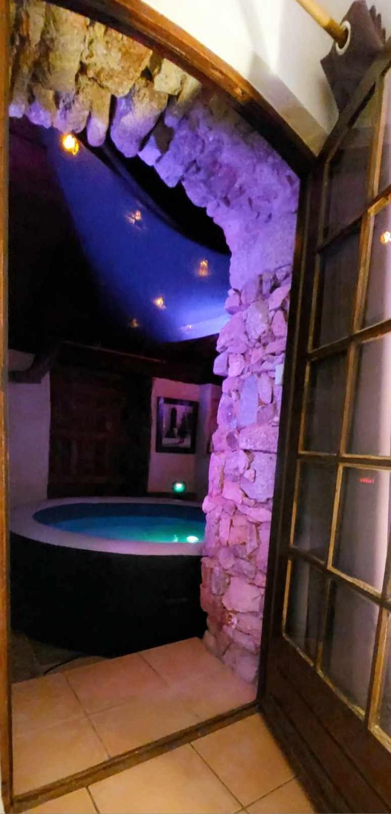 Chambre Love Romantique Avec Spa Privee Calvi (Corsica) Exterior foto